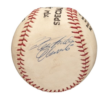 Roberto Clemente Single Signed Baseball
